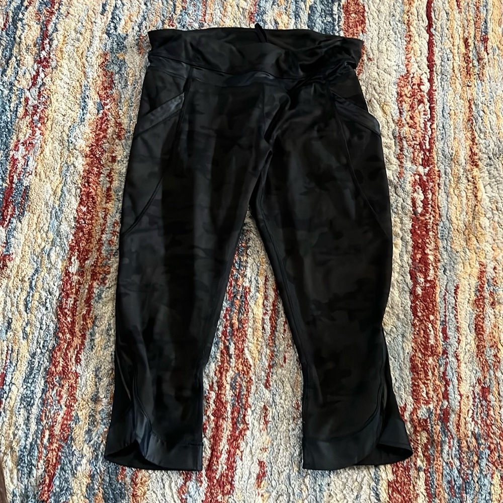 Lululemon capris